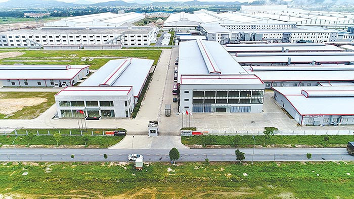Đầu tư xây dựng và kinh doanh kết cấu hạ tầng khu công nghiệp Thổ Hoàng